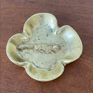Solid Brass Vintage Ashtray Fox in Four Leaf Clover Virginia Metalcrafters 1970s